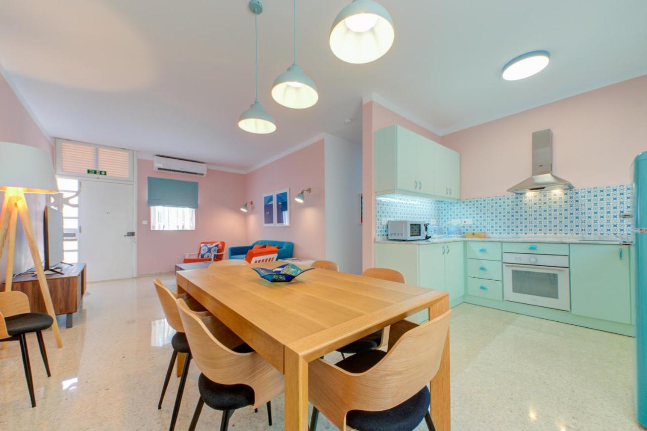 Colorful & Spacious Home With Yard - Close To Xemxija Bay St. Paul's Bay Exteriér fotografie